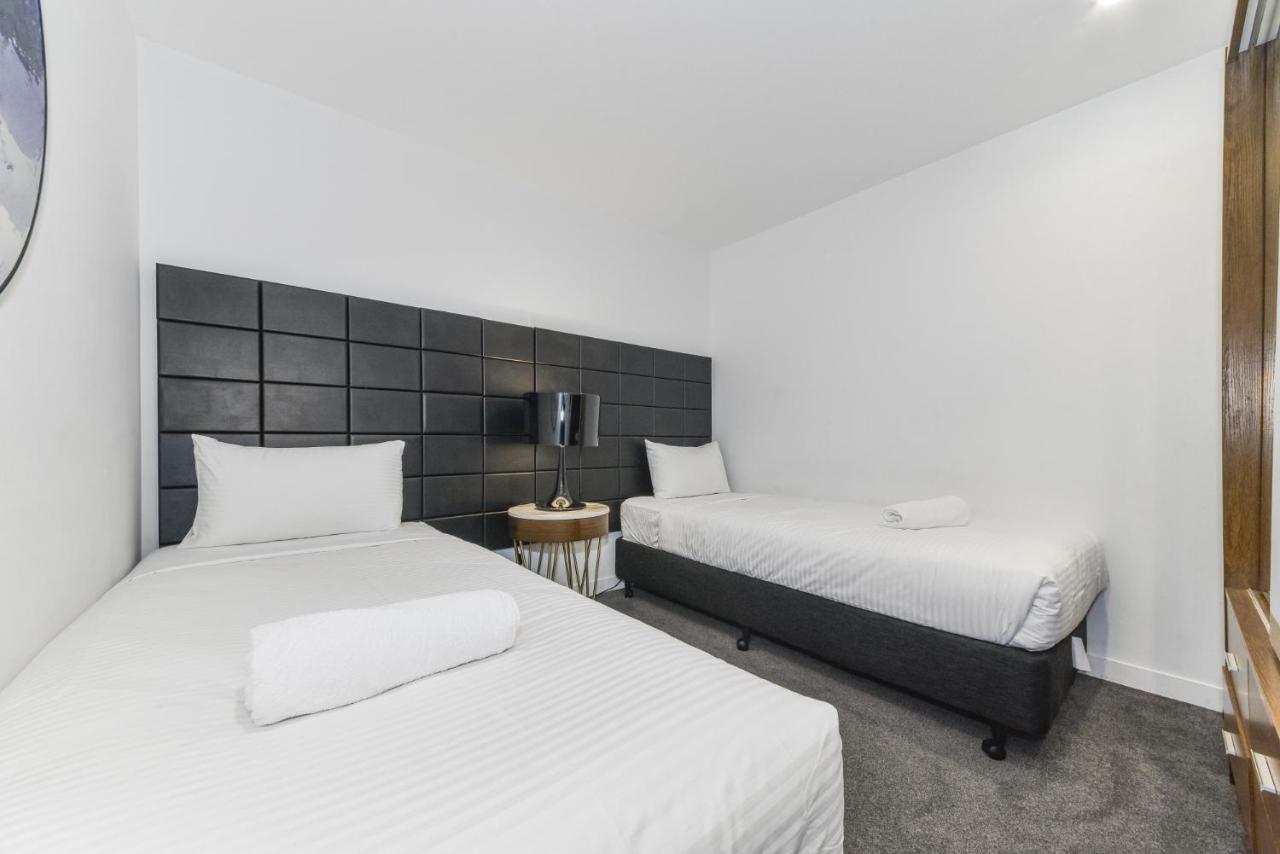 Broad Land Premium Chatswood * Sydney